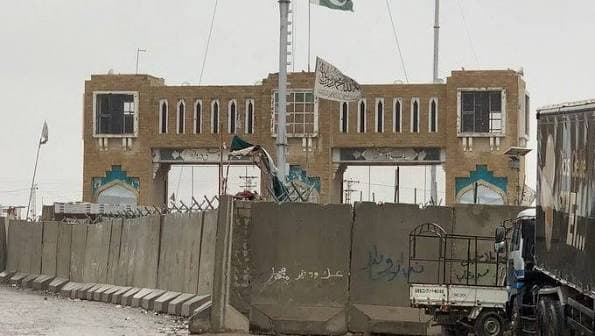 Local sources have reported the killing of 6 Pakistani soldiers in Spin Boldak.