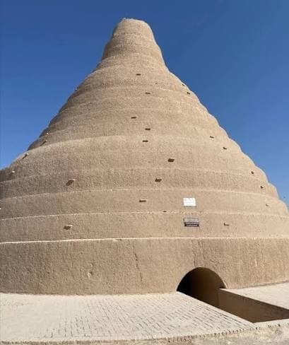 Mud-brick icehouses: An example of ancient architectural ingenuity in the scorching desert.