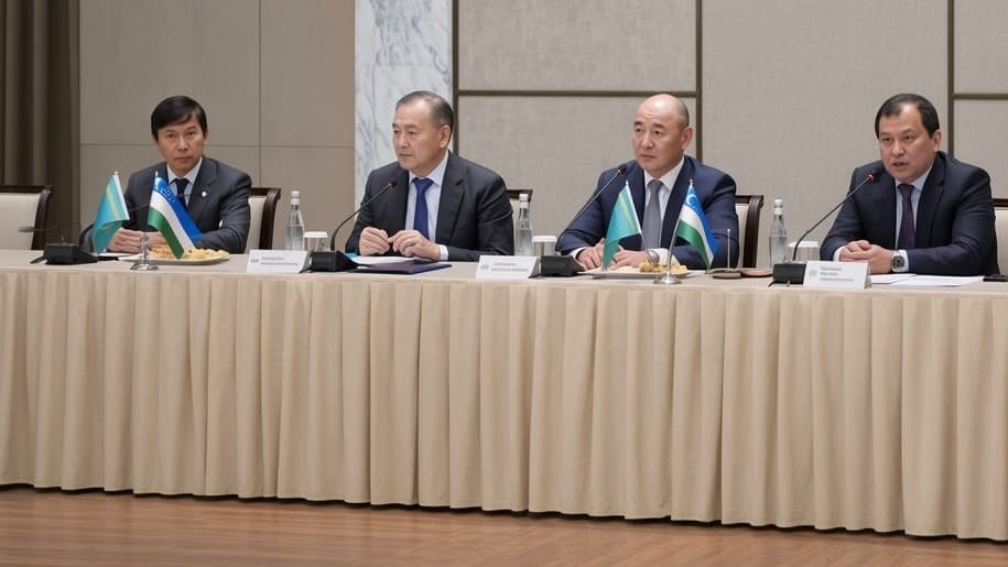 Uzbekistan and Kazakhstan have signed an agreement to export goods to Afghanistan.