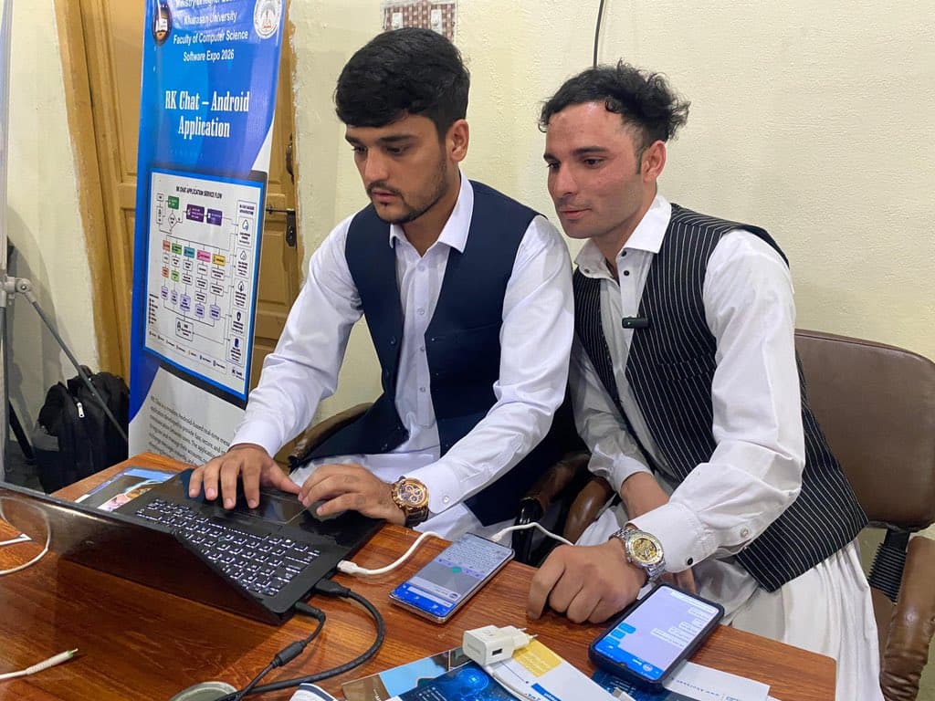 دو تن از محصلین در ولایت ننگرهار اپلیکیشن بدیل برای واتساپ ساخته اند .