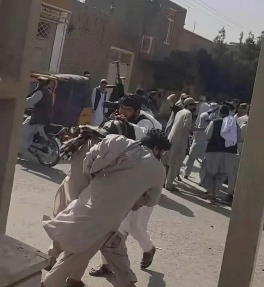 بازداشت ٣٠ نفر در جريان اعتراضات مردمى در ولايت هرات.