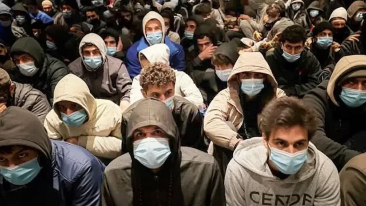 BBC: 300 migrants en route to the United Kingdom abducted and threatened with kidney removal.