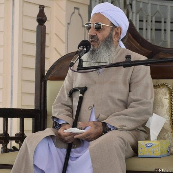 مولوي عبدالحميد: ايران او امريكا دې خپلې ستونزې د خبرو له لارې حل كړي.