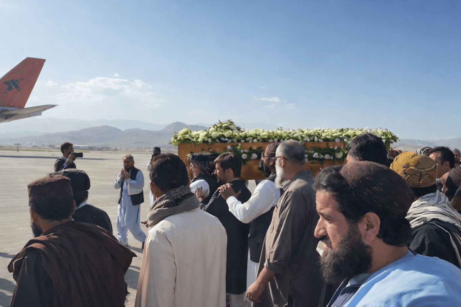 The funeral procession of Shapoor Zadran has arrived to Afghanistan.