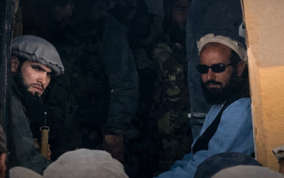 بازگشت جمعه خان فاتح به درواز بدخشان پس از گفت وگو با رهبرى طالبان.