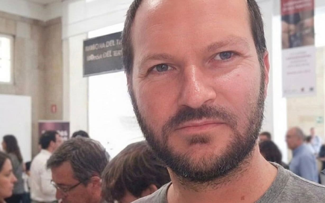 U.S. Citizen arrested in Mazar-i-Sharif on allegations of promoting Christianity.