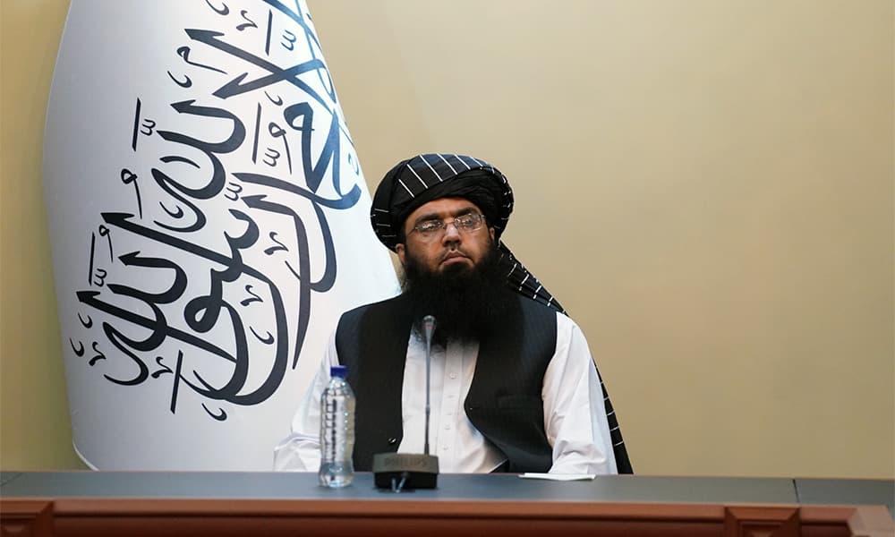 ملا كبير: افغان كډوالو د «ديني ارزښتونو د ساتنې» لپاره هجرت كړى و.