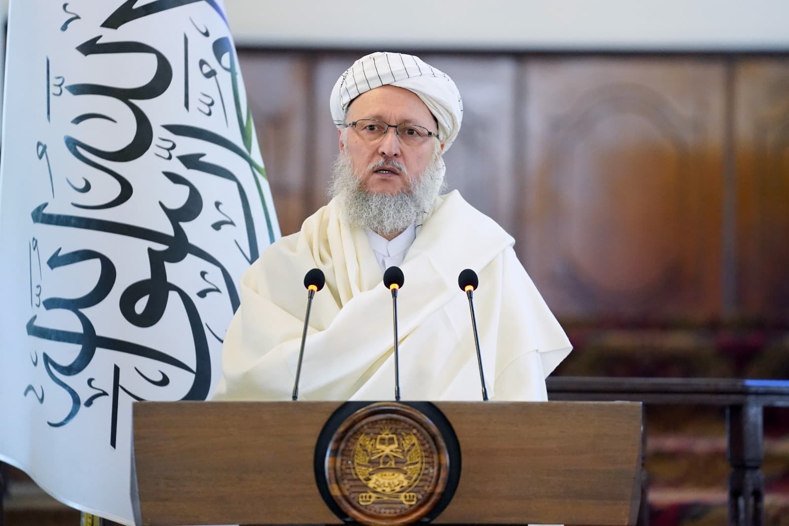 حنفي: افغانستان په بېلابېلو برخو كې مسلكي ځوانانو ته جدي اړتيا لري.