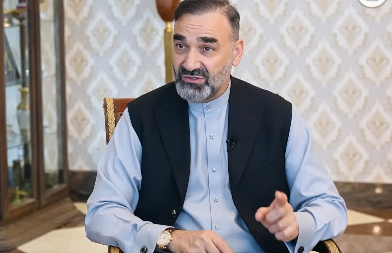 عطا محمد نور: بيشترين مسئوليت وضعيت كنونى افغانستان به دوش حامد كرزى است.