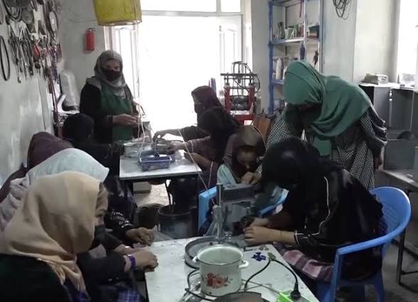 Establishment of a jewelry workshop for 50 women in Badakhshan.