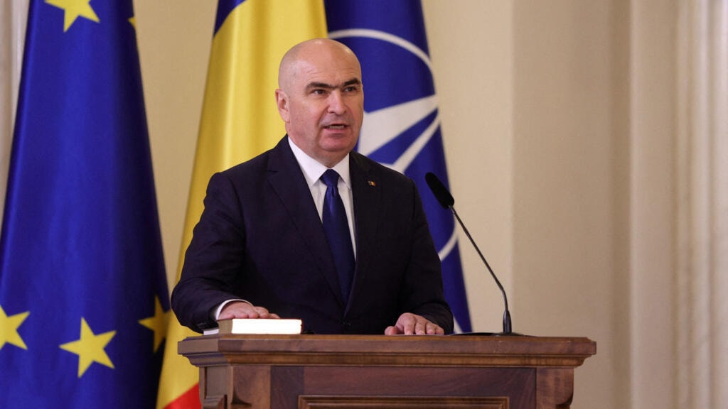 Romanian government falls; Parliament passes no-confidence vote.