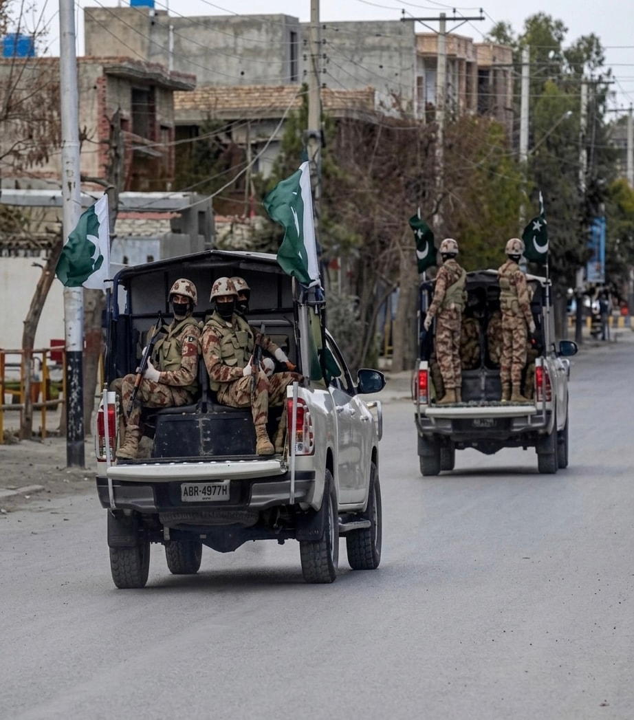 در بلوچستان، یک زن پولیس و یک استاد دانشگاه کشته شده‌اند