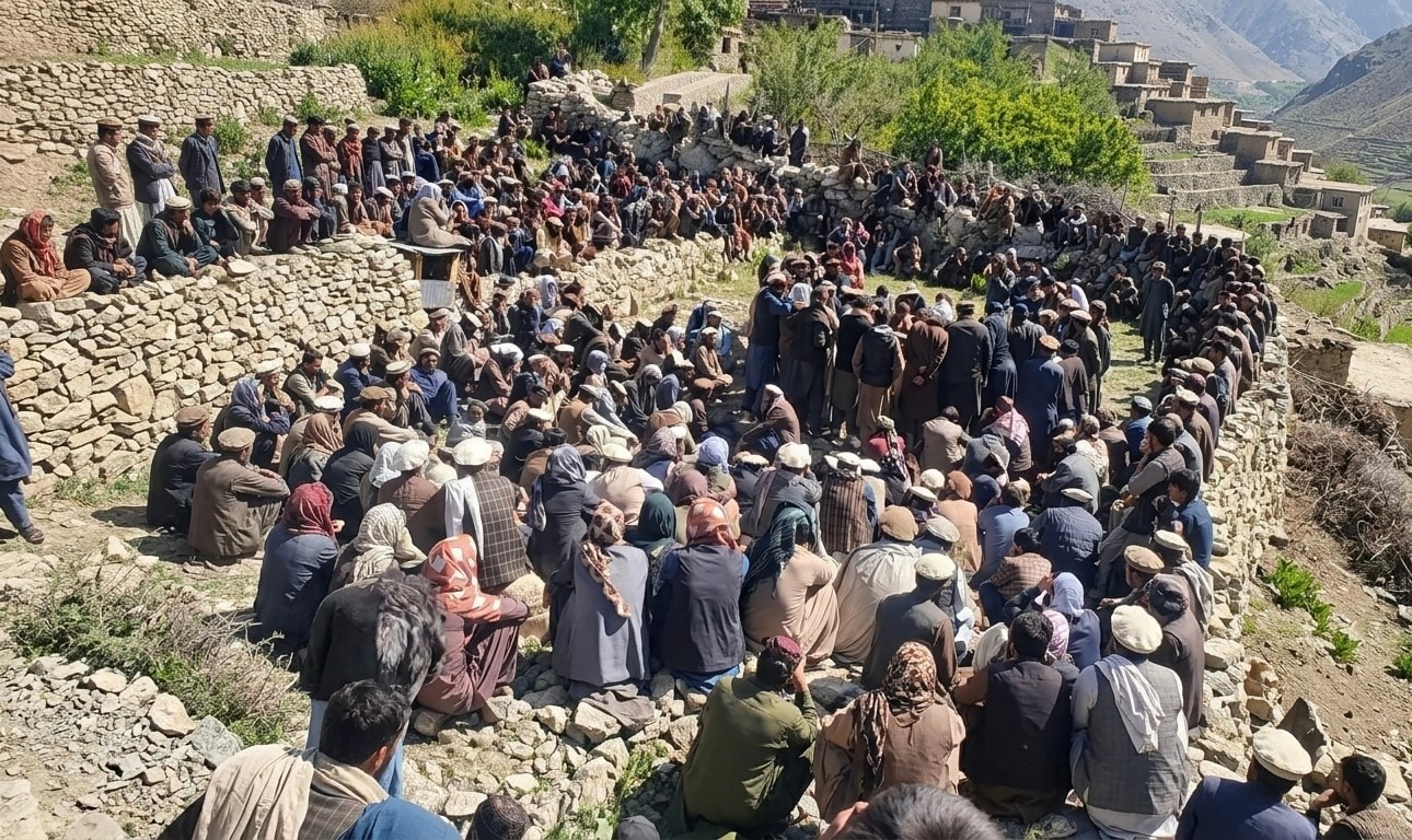 یک کشاورز در نورستان توسط یکی از افراد بلند پایه وزارت داخله طالبان کشته شده است.