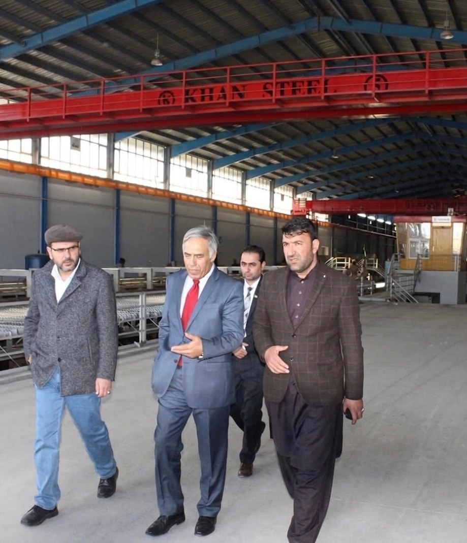 افغانستان كې د اوسپنې ویلې كولو ٣٨ فابريكې فعالې دي.