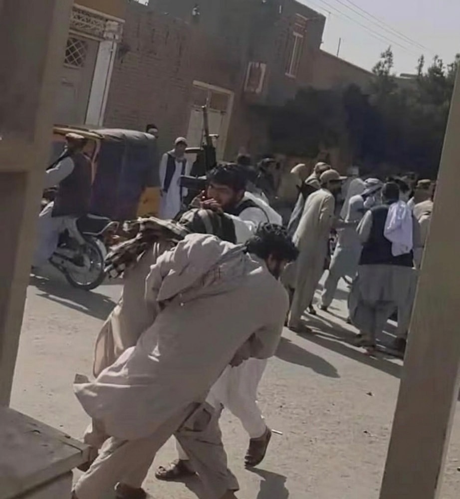 بازداشت ٣٠ نفر در جريان اعتراضات مردمى در ولايت هرات.