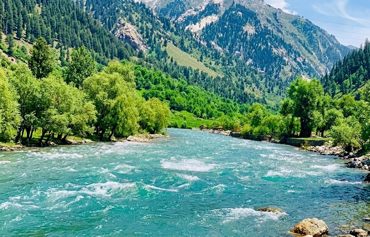 Drowning of the wife of a Taliban member in the river of Kunar province.
