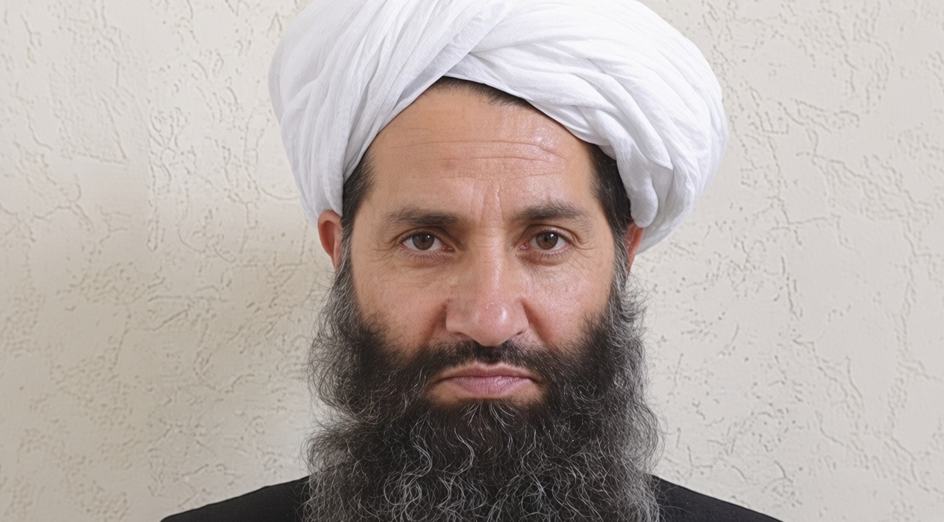 د هبت‌الله تازه حکم؛ هغه کارکوونکي چې ږیره پرېنږدي او پګړۍ په سر نکړي، له دندې به ګوښه شي.