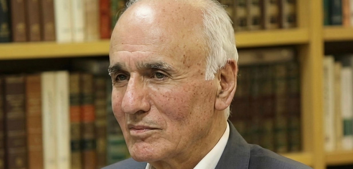سید جلال حسيني بدخشاني، د اسلامي فلسفې نامتو څېړونکی، په ۸۵ کلنۍ کې وفات شو.