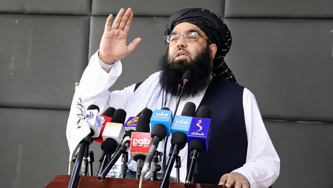 مولوی عبدالکبیر: خواهان برقراری روابط سازنده با جهان بر اساس شریعت اسلامی هستیم.