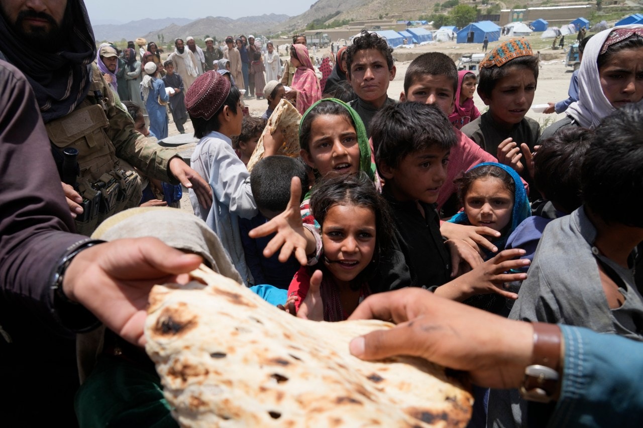 UN: Hunger Increasing in Afghanistan; Women and Children Most Affected.