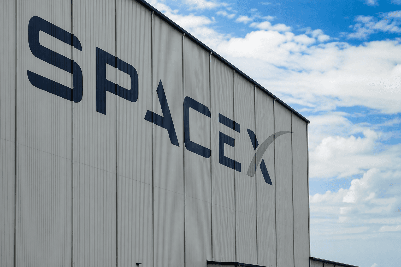 Space X is entering the U.S. stock market to raise $80 billion.