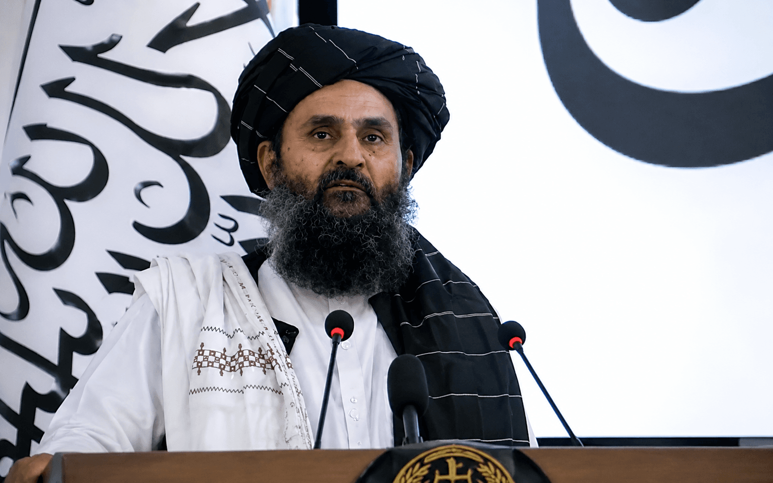 Mullah Baradar: We hope that travel between Afghanistan and Uzbekistan will take place without visas.