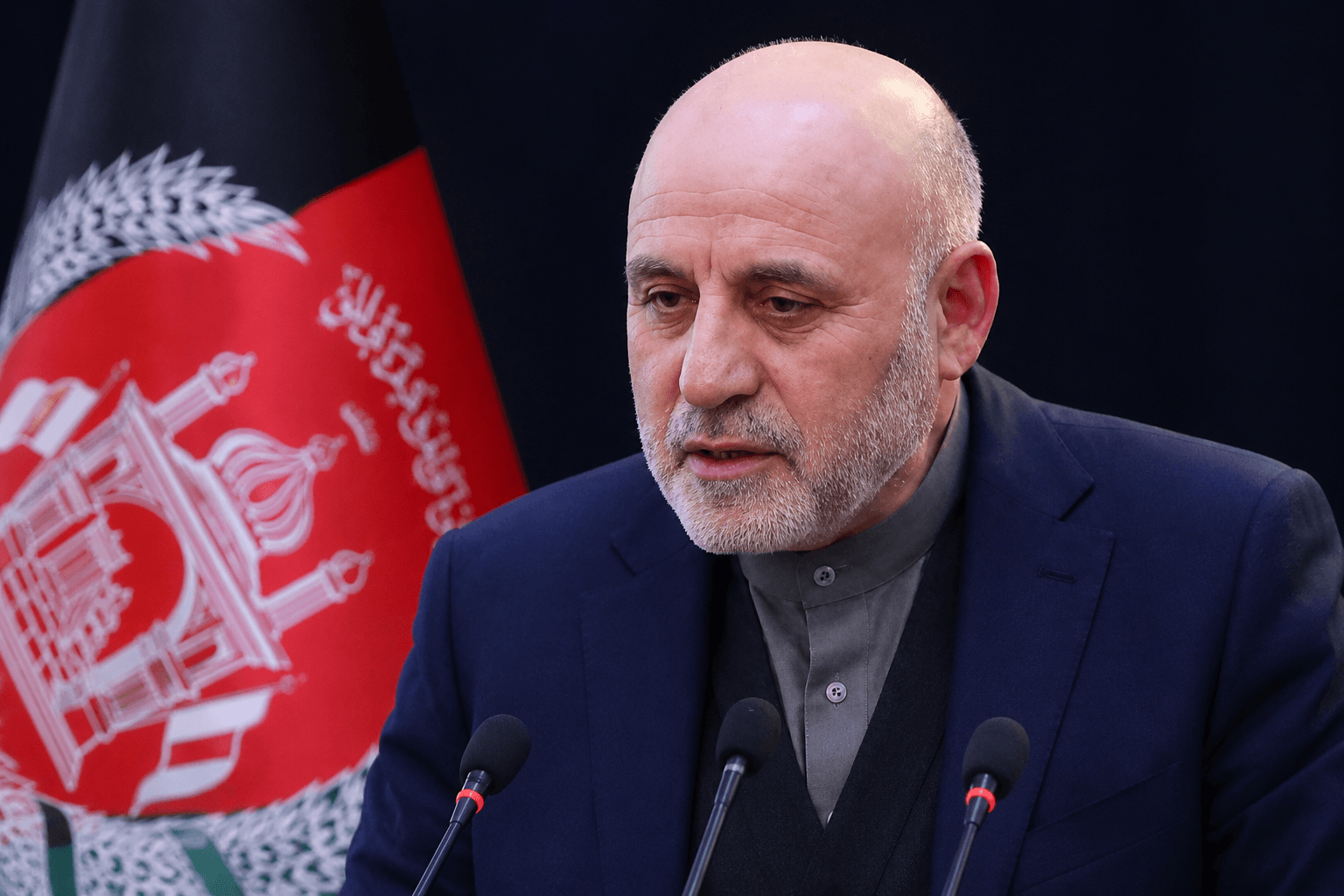 Daoudzai: Economic investment can save Afghanistan from crisis.