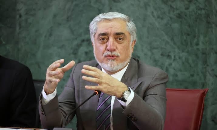 عبدالله عبدالله: افراد ثروتمند باید کمکهای خود را به خانوادههای نیازمند افزایش دهند.