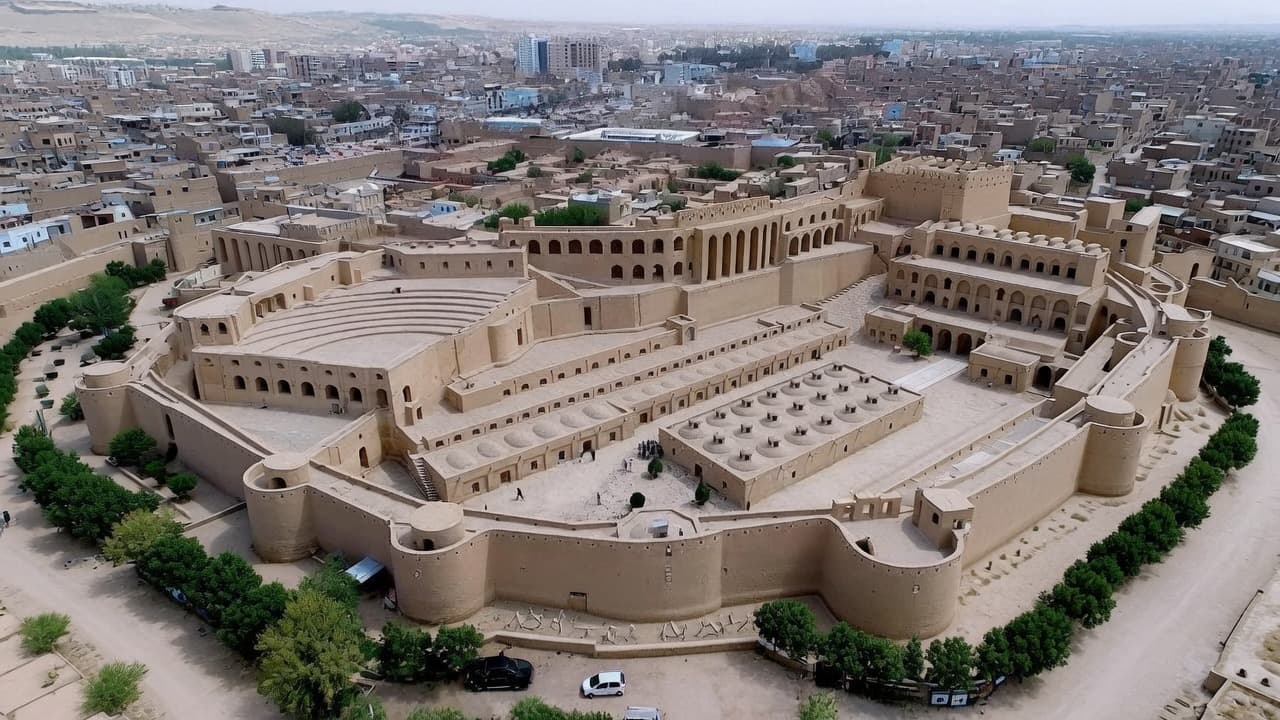 Reports from Herat: Detention of international organization staff by the Taliban in Islam Qala.