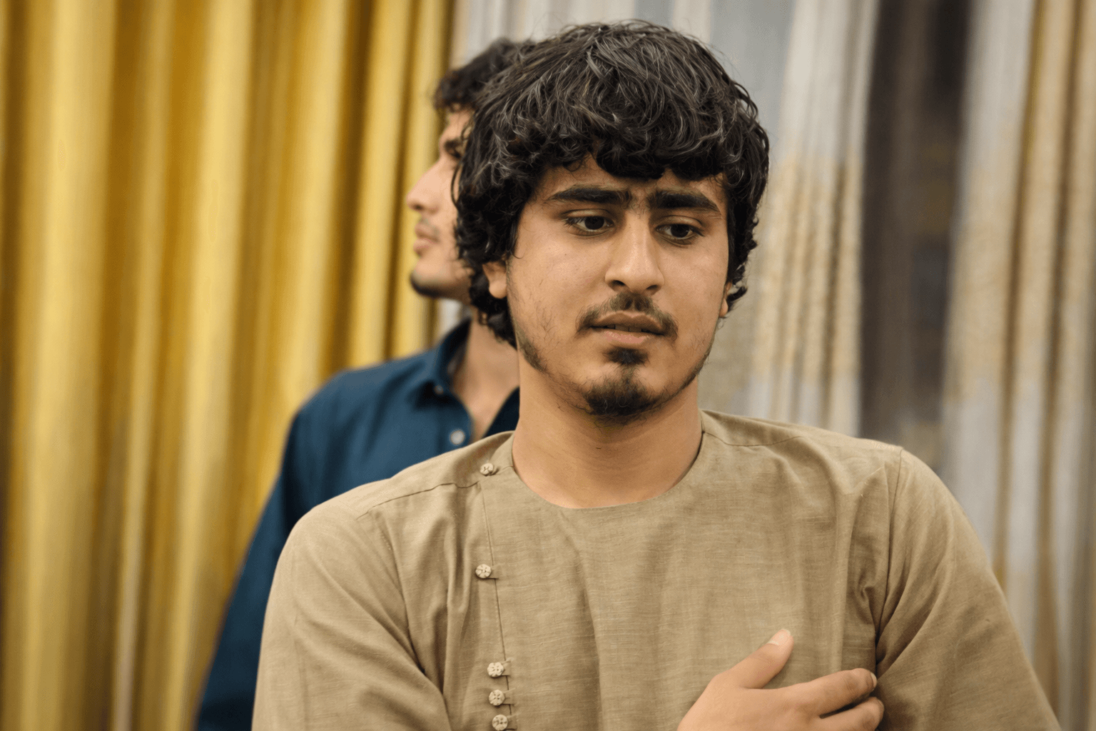 په ننګرهار کې یو ځوان د چاقو په ګوزار وژل شوی.