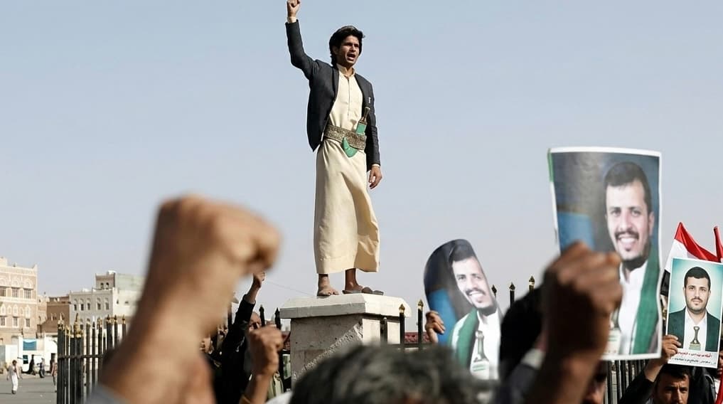حوثى هاى يمن بنادر عربستان را تحت محاصره دريايى اعلام كردند.