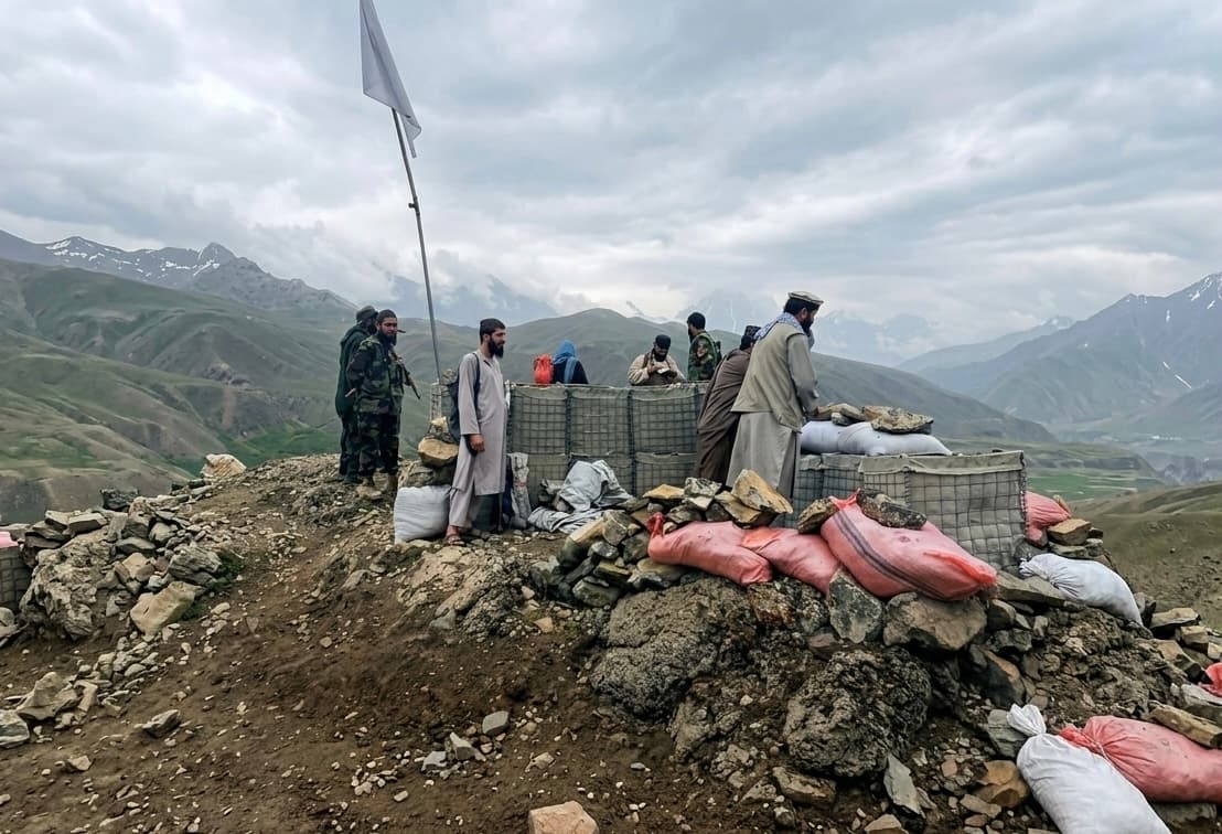 Taliban commander assesses security situation in Badakhshan’s border areas.