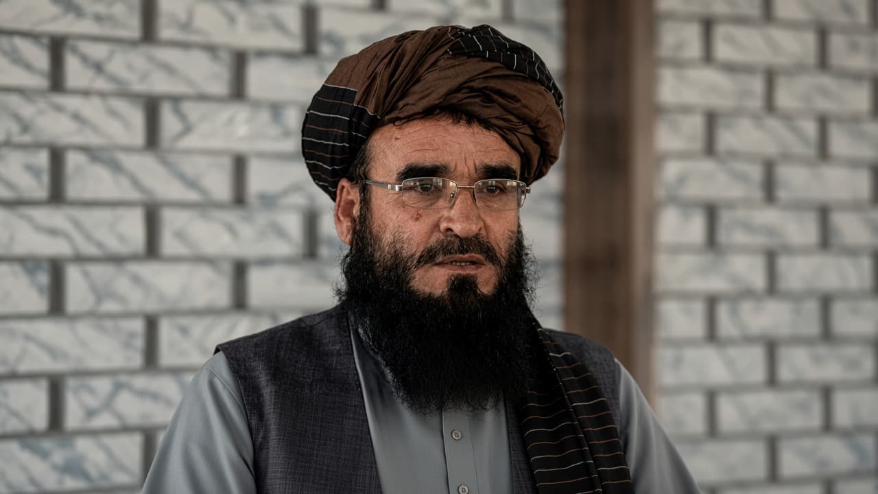 كوز يفتل طالب ولسوال: مخالفين له خپل پخواني «دښمن» پاكستان سره ولاړ دي.