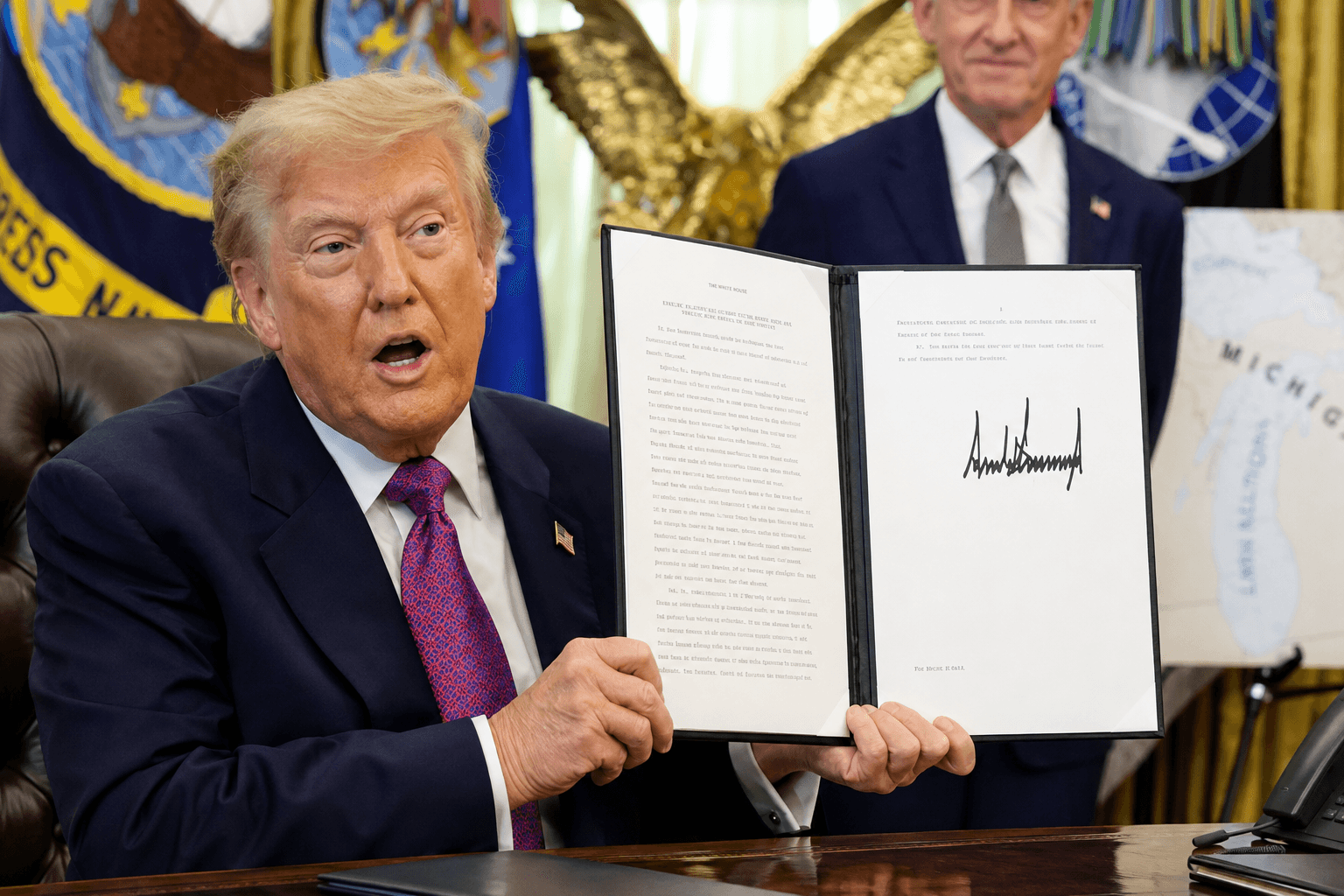 Trump: Iranian officials are “begging” for talks with the United States.
