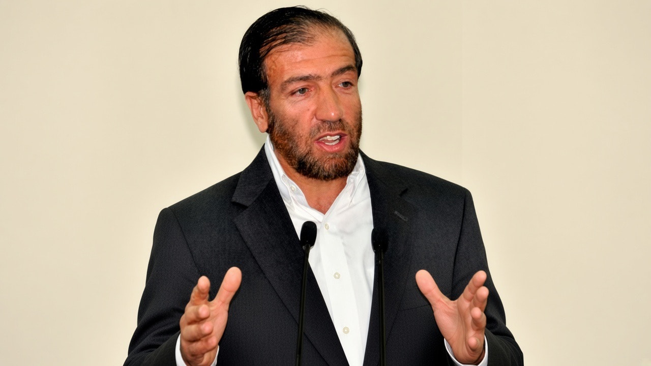 معنوی: موضوع ازدواج دختران کمسنوسال نیازمند بررسی جدی شرعی و فقهی است.