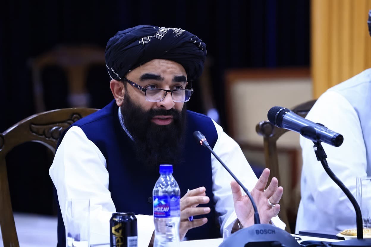مجاهد: در حملات هوایی پاکستان بر سه ولایت افغانستان چهار غیرنظامی کشته شدند.