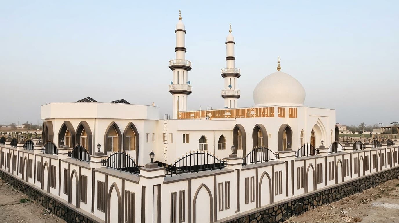 در مسیر شاهراه کابل ـ کندهار، دو مسجد به هزینه حدود ۶۵ میلیون افغانی ساخته شدند.